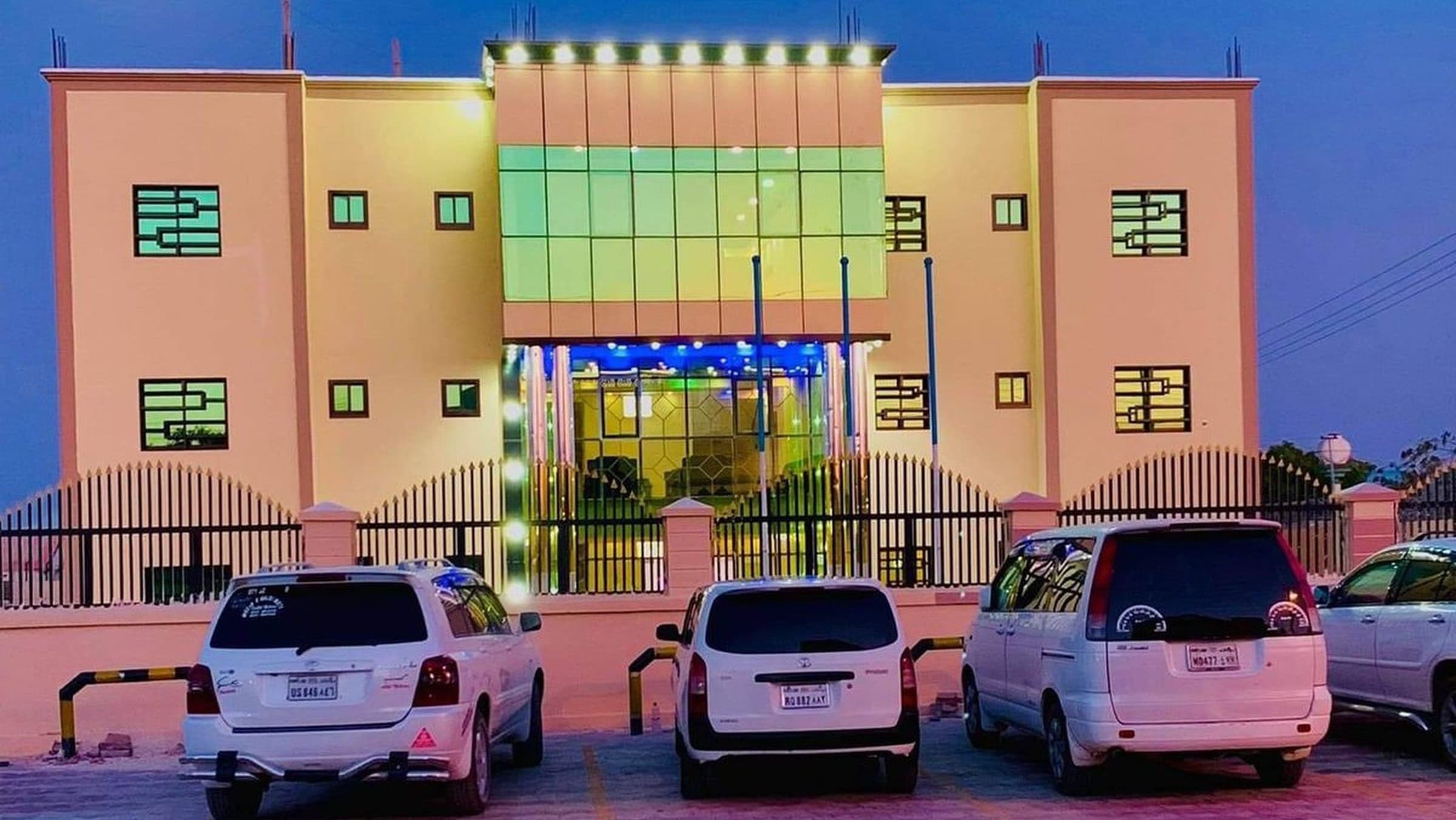 Safari Hotel Qardho main entrance