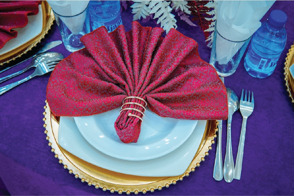 Formal table setting